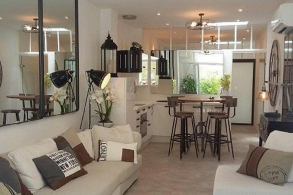 Bandol Magnifique Appartement En Rdc Cour Sans Vis A Vis 5Mn Plage Eksteriør bilde